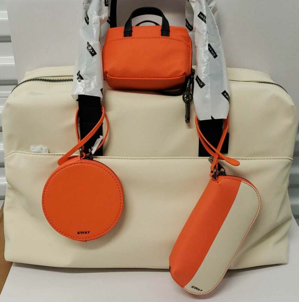 🧡🤍 AWAY X LA LIGNE 🧡🤍 spritz themed accessories bundle 4 items NWT - Picture 8 of 8
